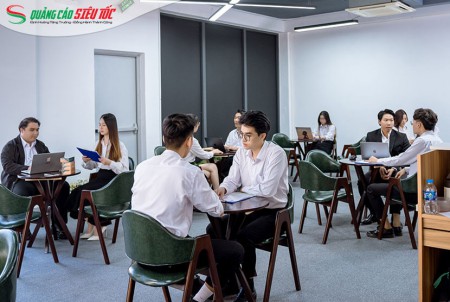 Văn phòng làm việc quảng cáo siêu tốc 10 Văn phòng làm việc quảng cáo siêu tốc 10