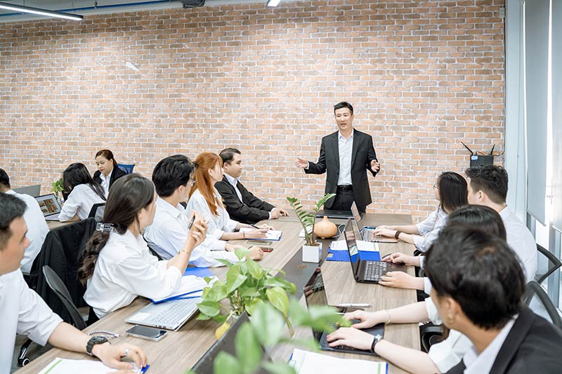 Felicity Phạm My họp đánh giá kết quả SEO & Google Ads đã thực thi