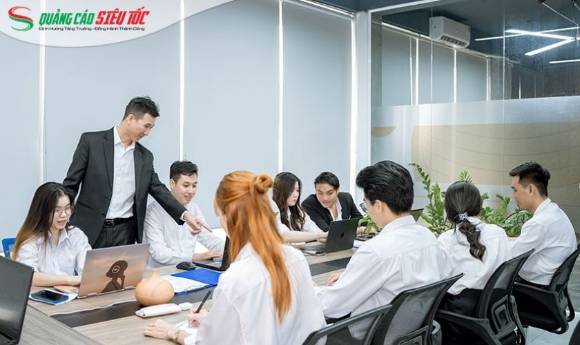 Thuê ngoài nếu không thể tự thực thi quảng cáo Facebook hiệu quả