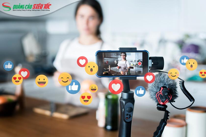 Hợp tác với Influencer