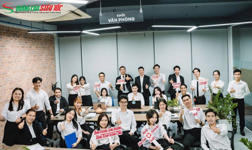 Đội ngũ nhân sự thực thi Facebook Ads tại Quảng Cáo Siêu Tốc