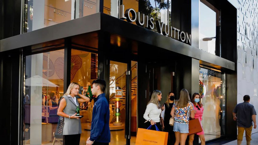 Khách hàng mục tiêu của Louis Vuitton