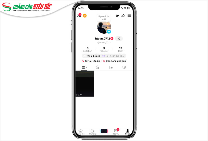 Mở ứng dụng TikTok sau đó chọn vào biểu tượng dấu ＋