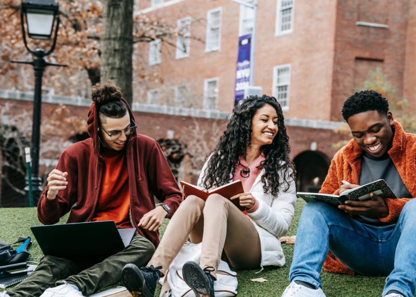 Tiếp thị khuôn viên trường Tiếp thị khuôn viên trường